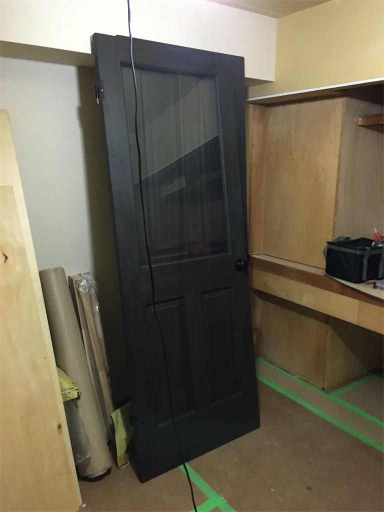 image 建具はすべてブラックに