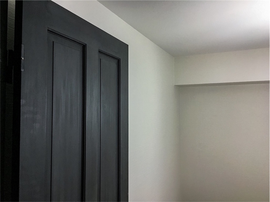 image 寝室と仕事部屋のクロス張り