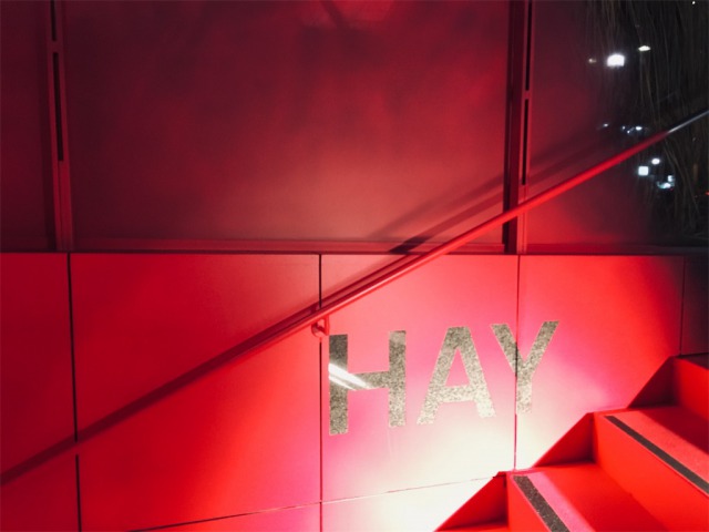 「HAY（ヘイ）TOKYO」に見る空間デザイン。北欧インダストリアルの形とは