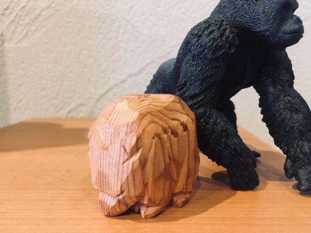 小熊さんの木彫り熊