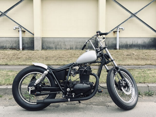 フルカスタムしたカワサキ250TR